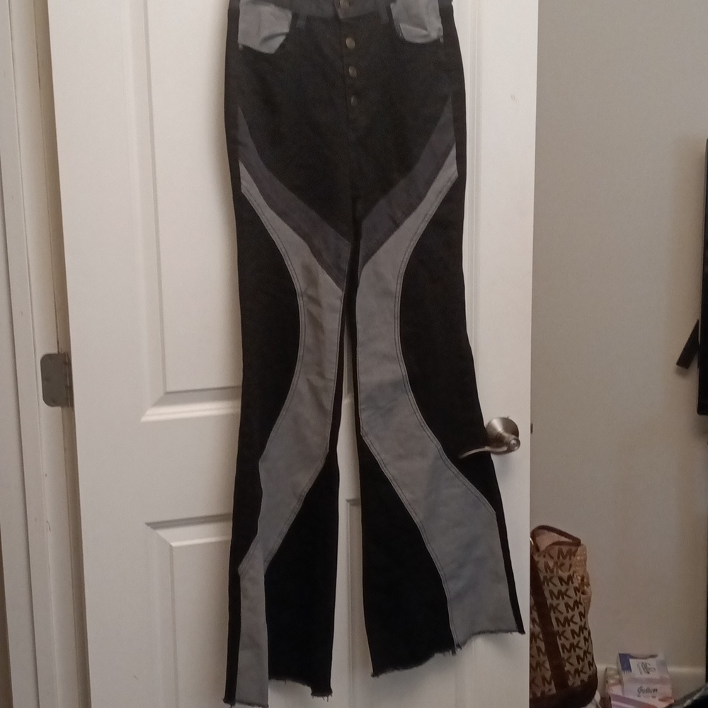 Brand new Fashion Nova jeans size 11